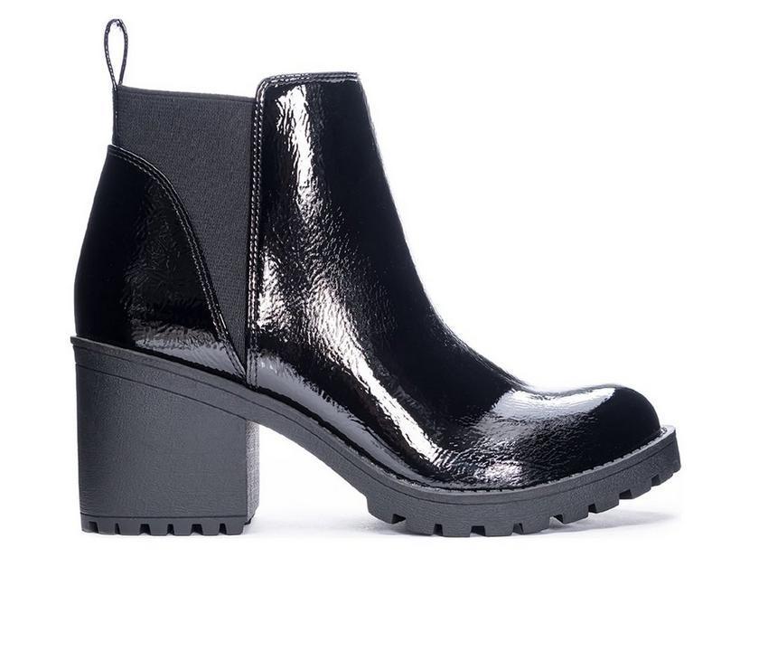 Women's Dirty Laundry Lido Lugged Chelsea Boots Product Image