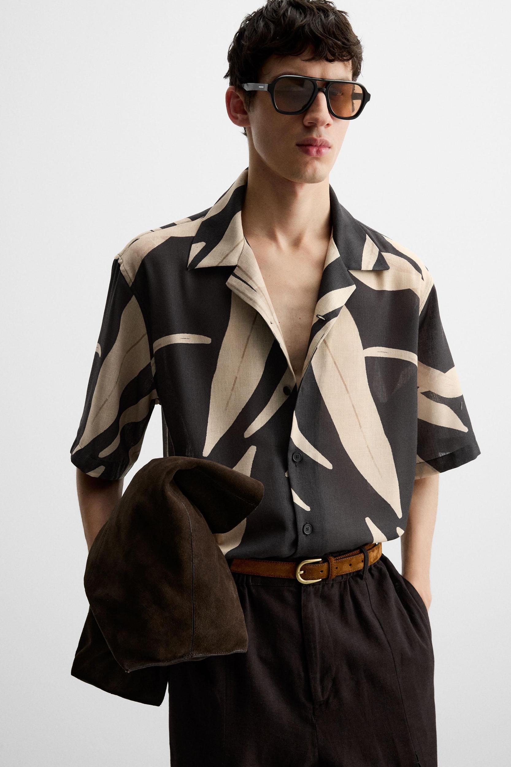 LEAF PRINT SHIRT Product Image