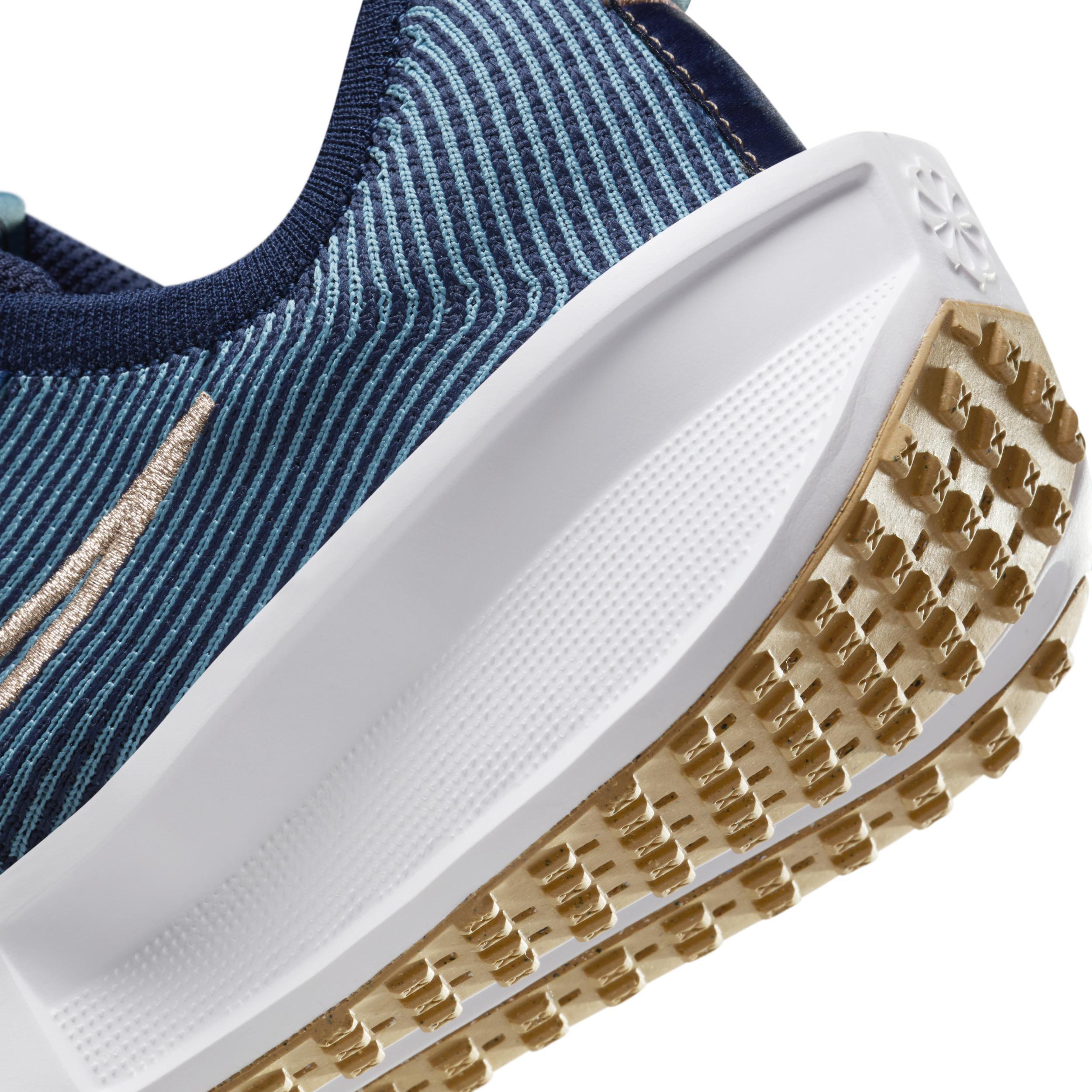 Nike Women's Interact Run Road Running Shoes Product Image