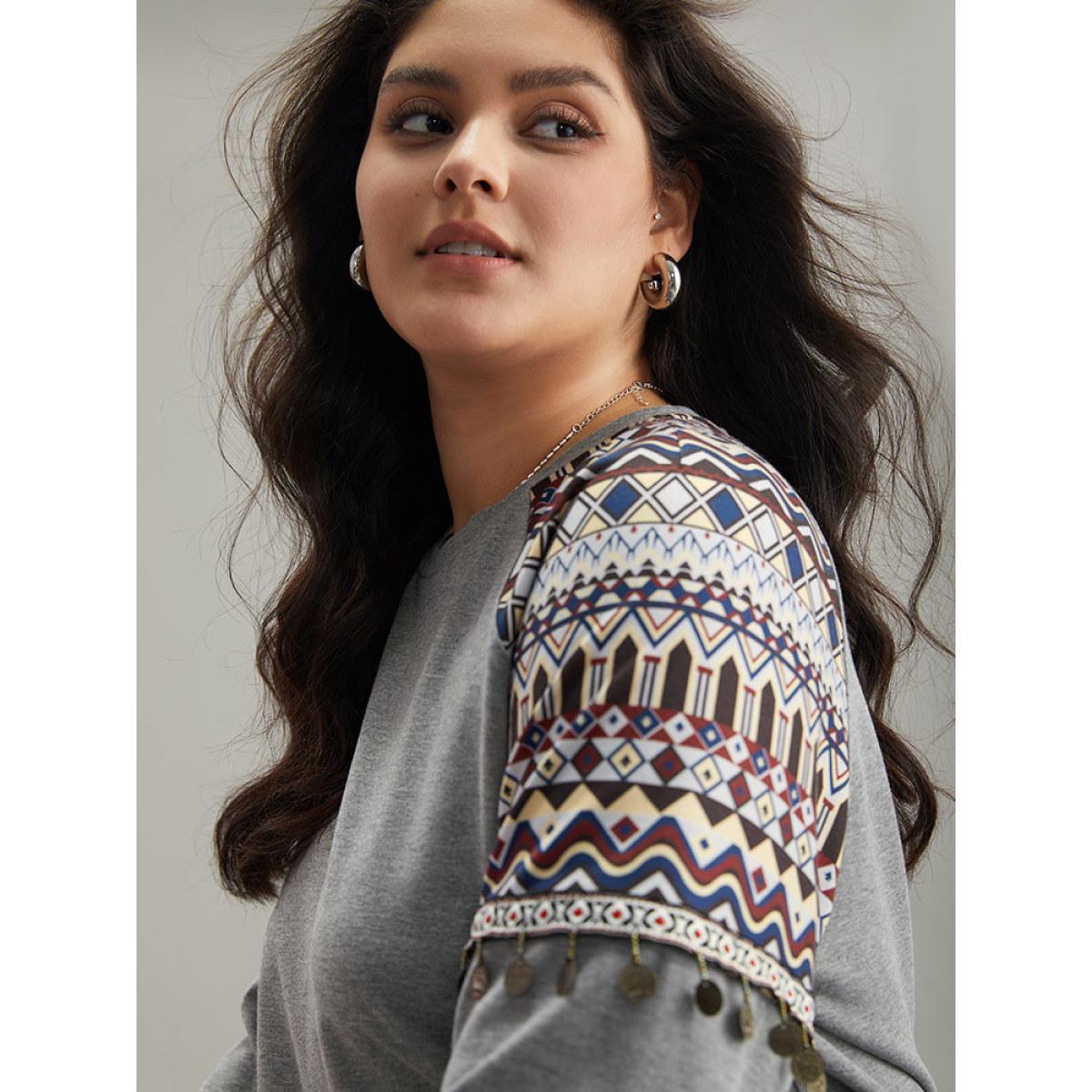 Plus Size Bandana Print Raglan Sleeve Crew Neck Sweatshirt Women Gray Casual Elastic cuffs Round Neck Dailywear Sweatshirts BloomChic 10/M Product Image