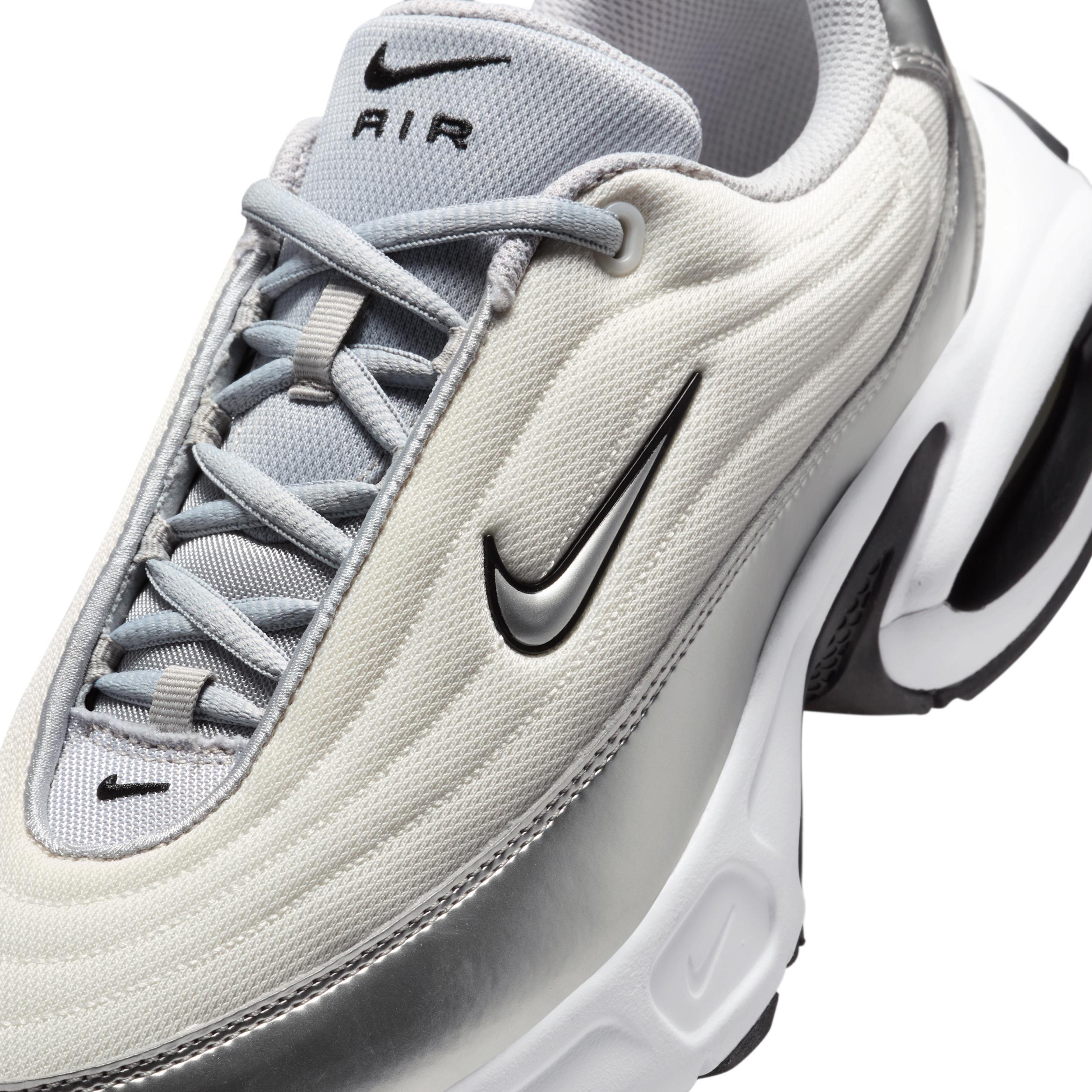 Nike Women's Air Max Portal SE Shoes Product Image