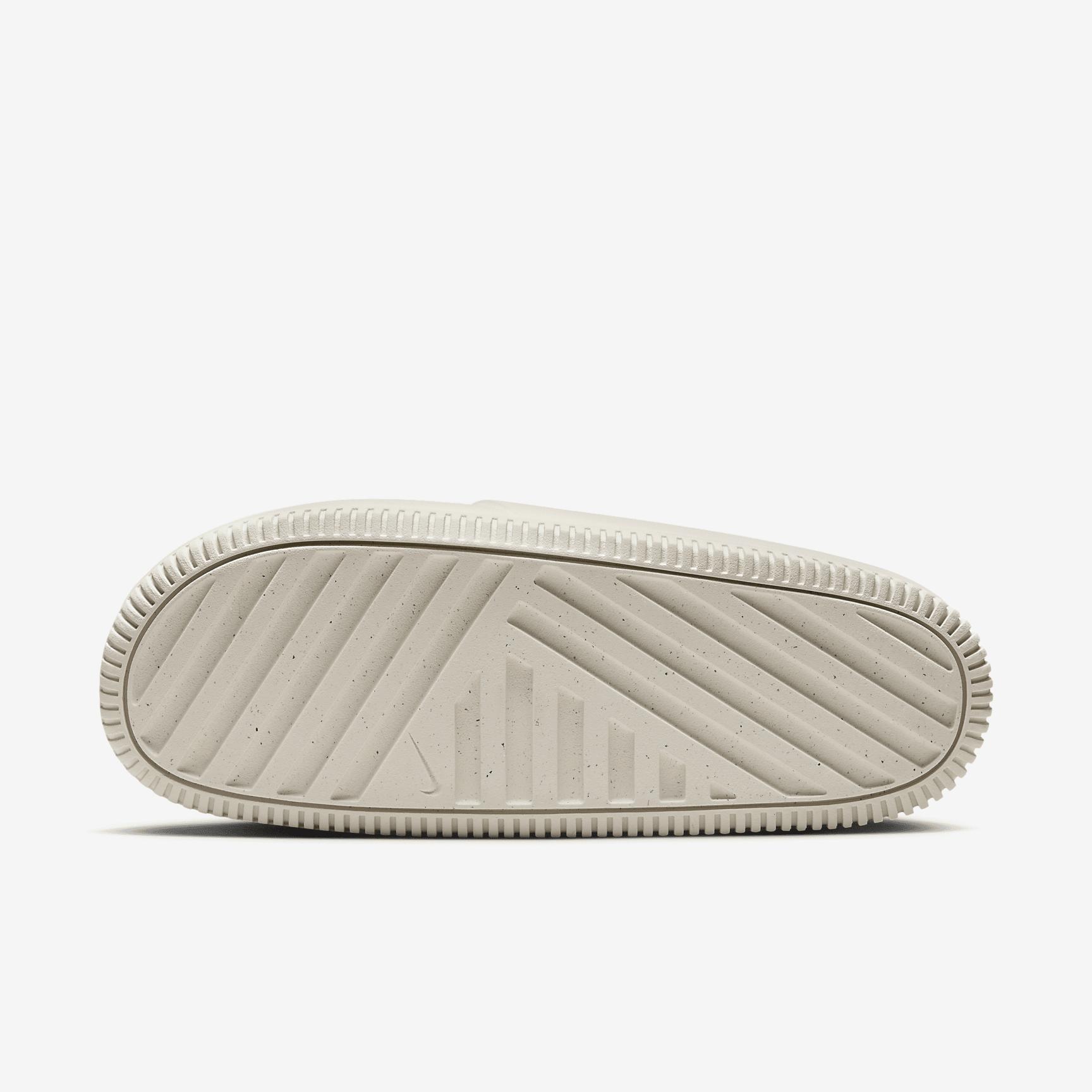 Nike Calm Women's Flip-Flops Product Image
