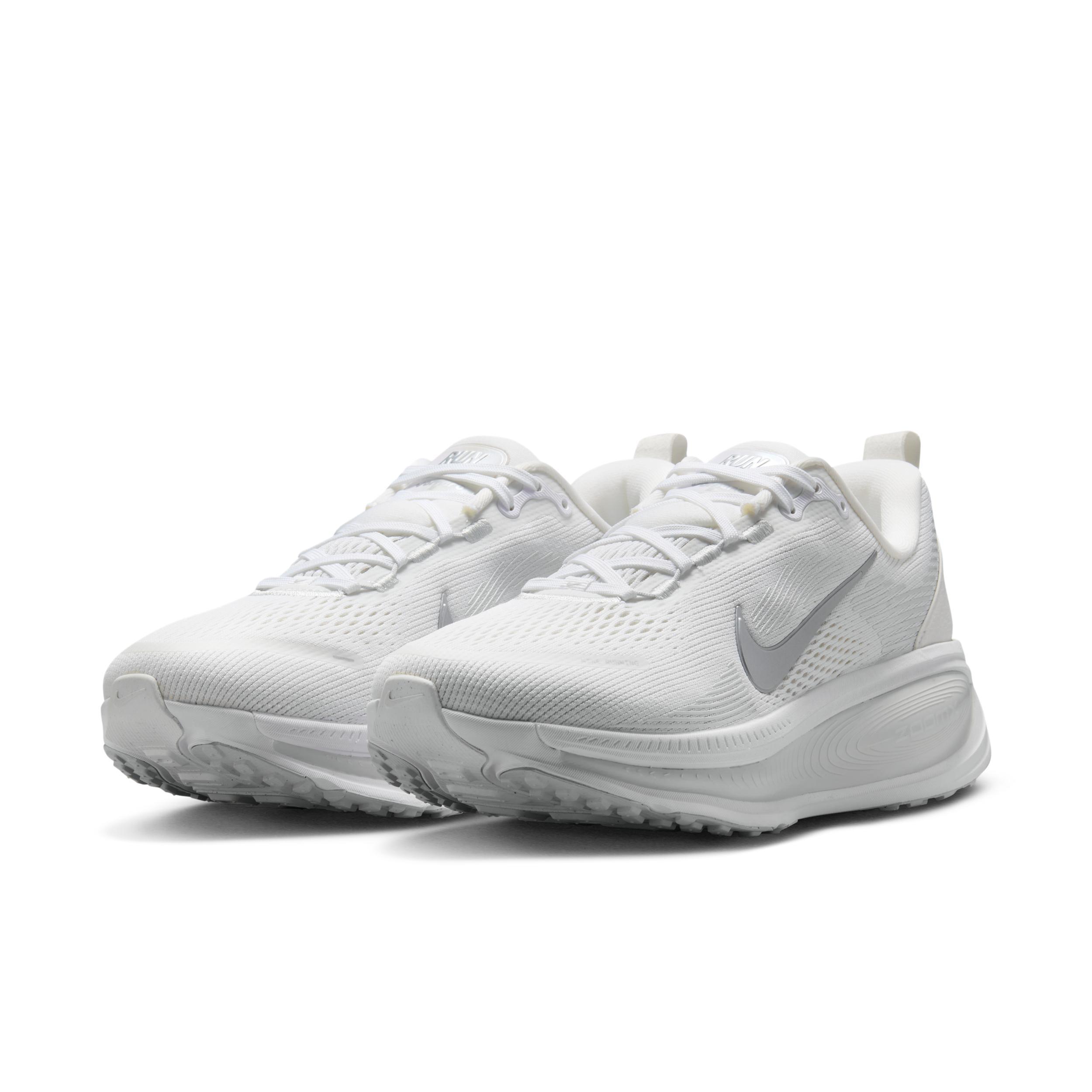 Nike Women's Vomero 18 Road Running Shoes Product Image