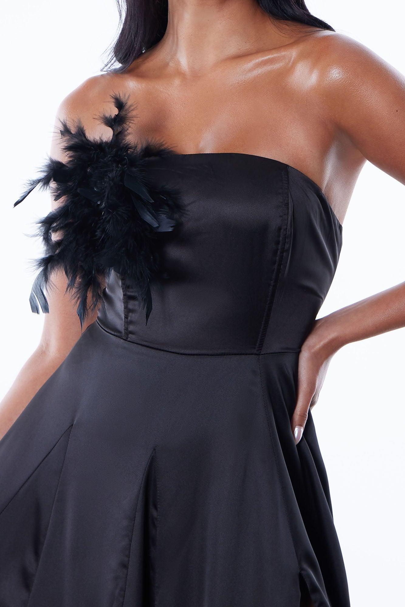 Reina Gown - Black Product Image