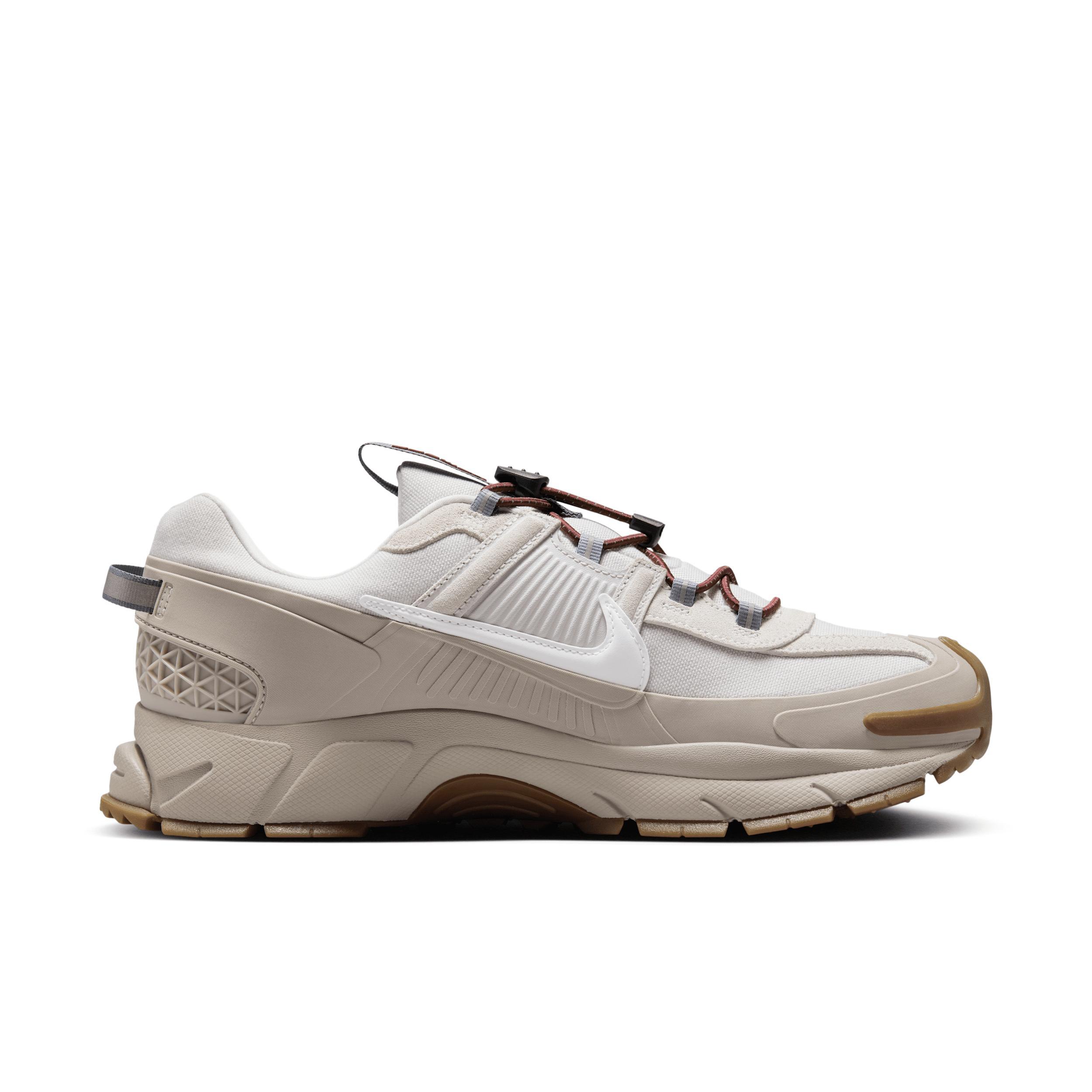 Nike Mens Zoom Vomero Roam Casual Shoes in College Grey/Vast Grey/White Product Image