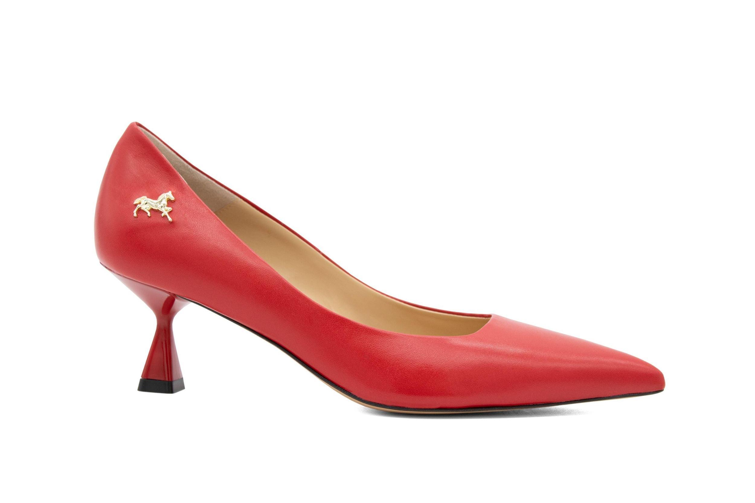 Be Loved Low Heel Pump Female Product Image