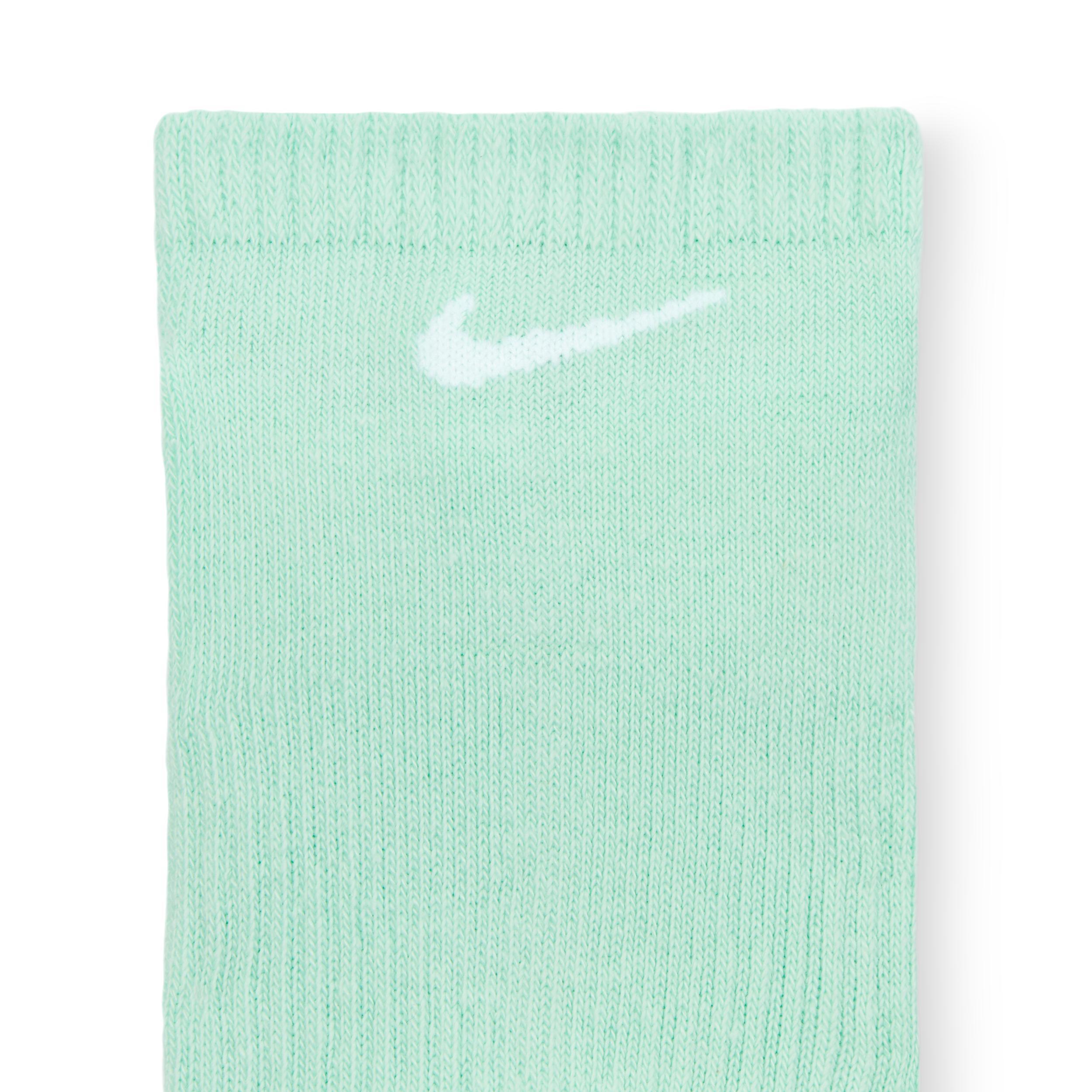 Nike Men's Everyday Plus Cushioned Training No-Show Socks (6 Pairs) Product Image