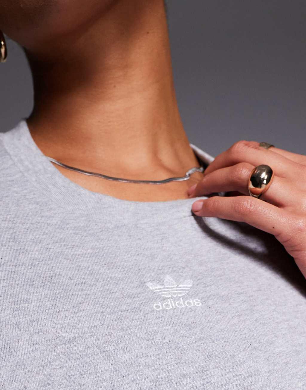 adidas Originals essential slim fit t-shirt in gray Product Image
