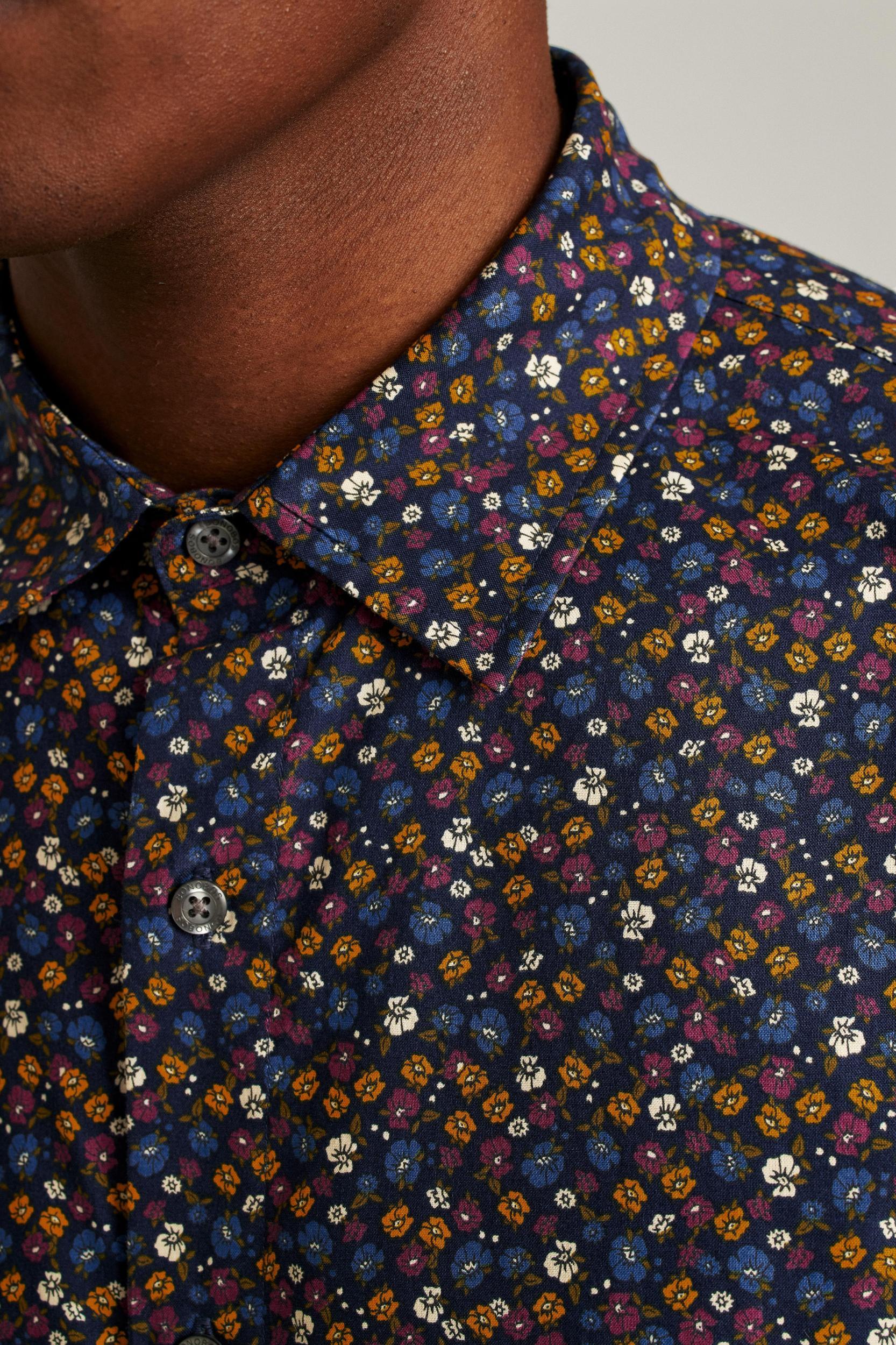 Riviera Short Sleeve Shirt Product Image