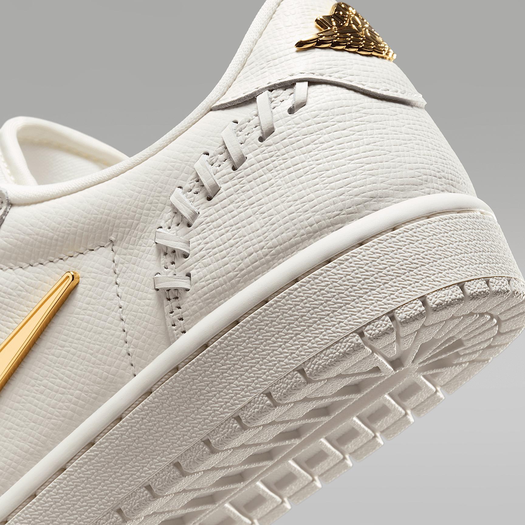 Air Jordan 1 Low Method of Make Women's Shoes Product Image