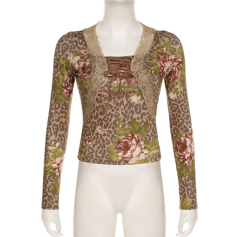 Long Sleeve Square Neck Leopard Print Cropped Top Product Image
