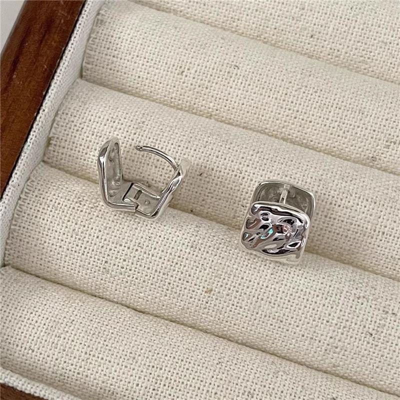 Textured Square Alloy Ear Jacket Product Image