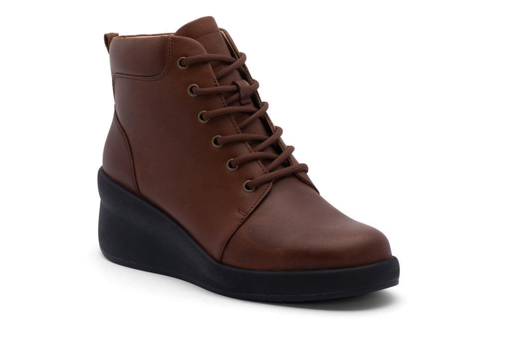 Passage Lace Up Product Image