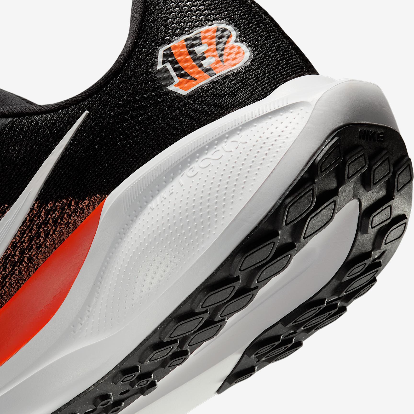 Cincinnati Bengals Pegasus 41 Men's Nike NFL Road Running Shoes Product Image