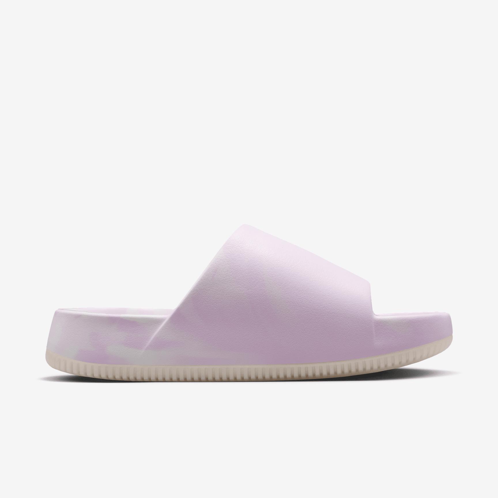 Nike Women's Calm SE Slides Product Image