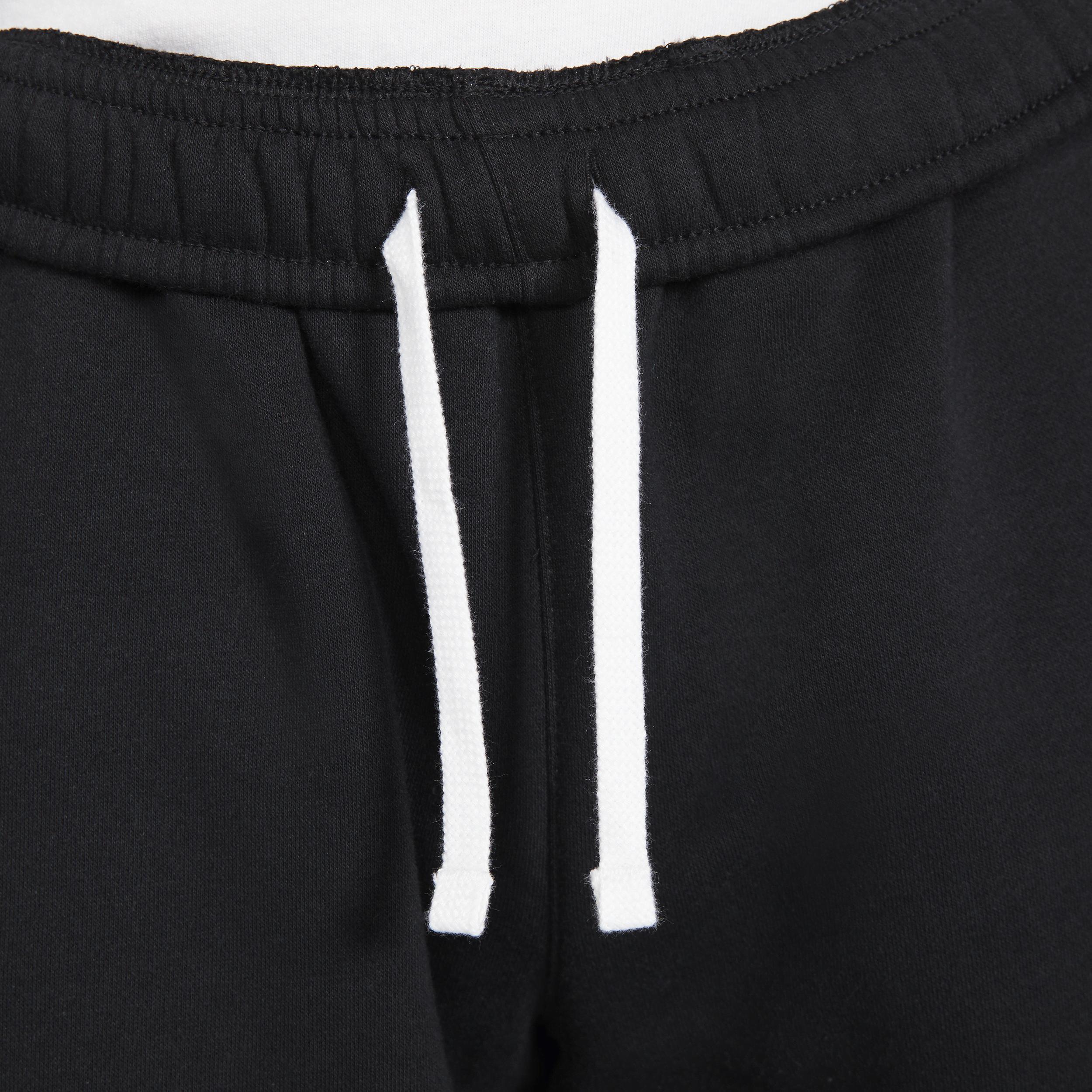 Nike Sportswear Club Men's Graphic Shorts Product Image