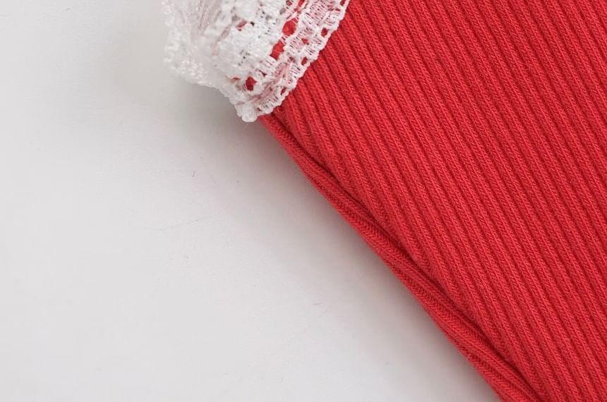 Scoop Neck Lace Trim Camisole Top Product Image