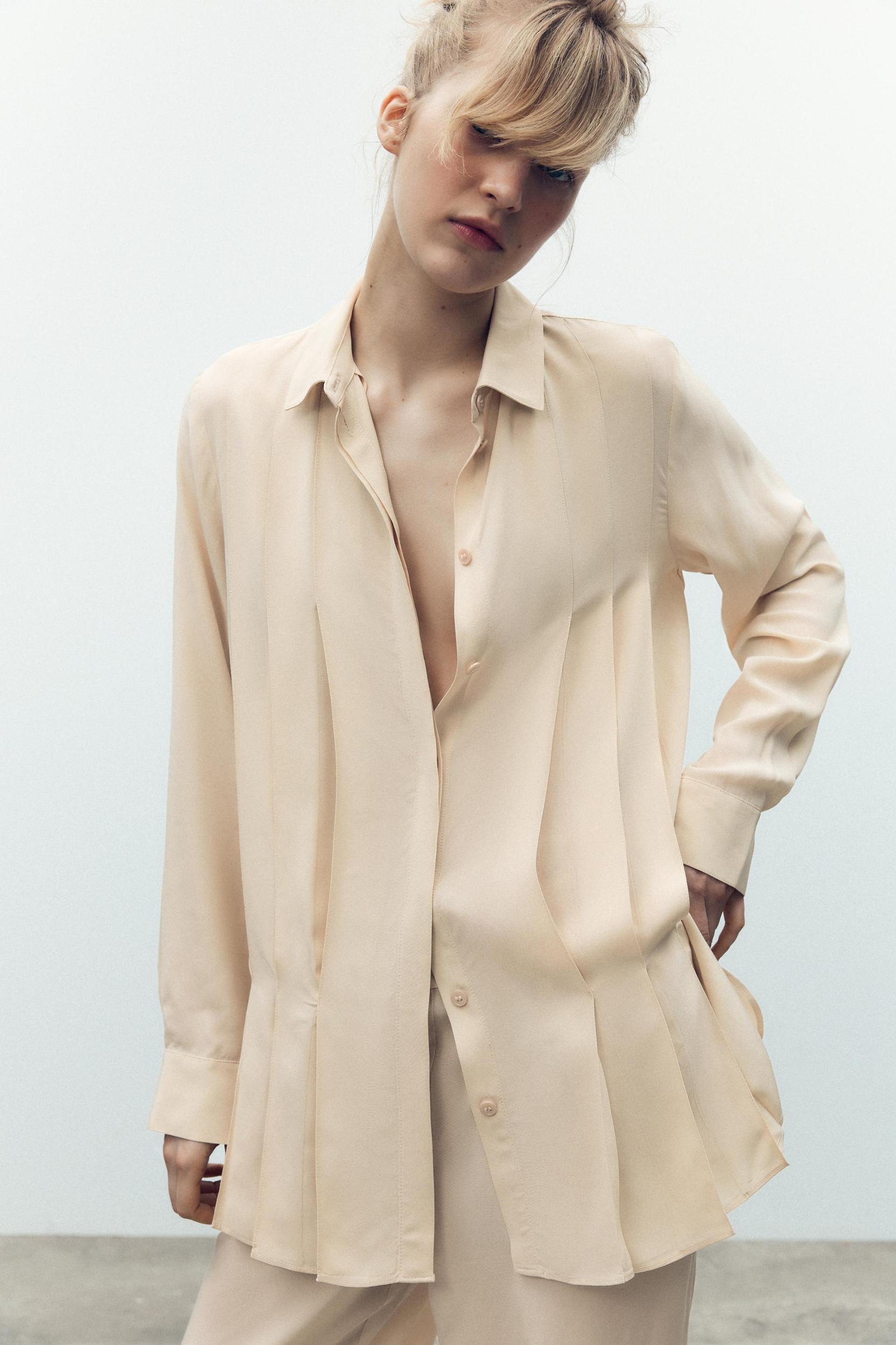 100% VISCOSE PLEATED SHIRT Product Image