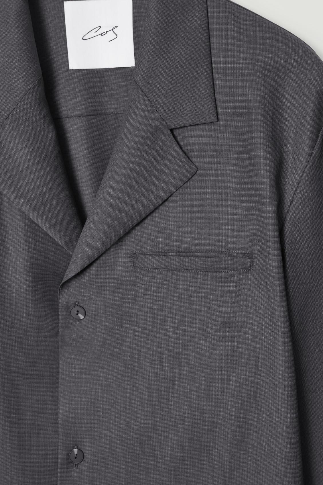 THE NOTCH-LAPEL SHIRT Product Image