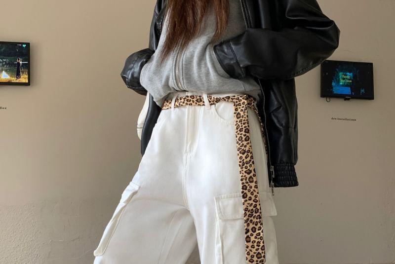High Waist Plain Pocket Detail Wide Leg Jeans Product Image