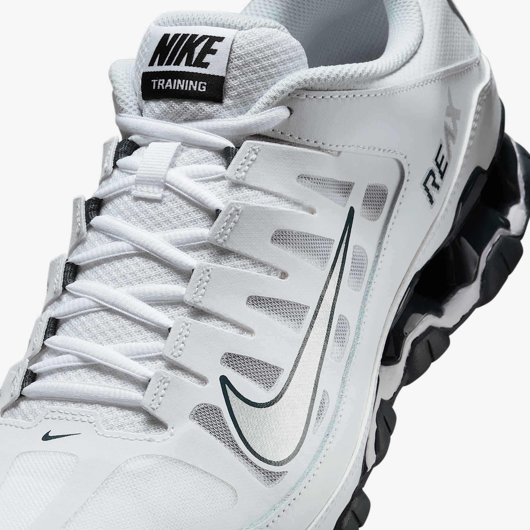 Nike Men's Reax 8 TR Workout Shoes Product Image