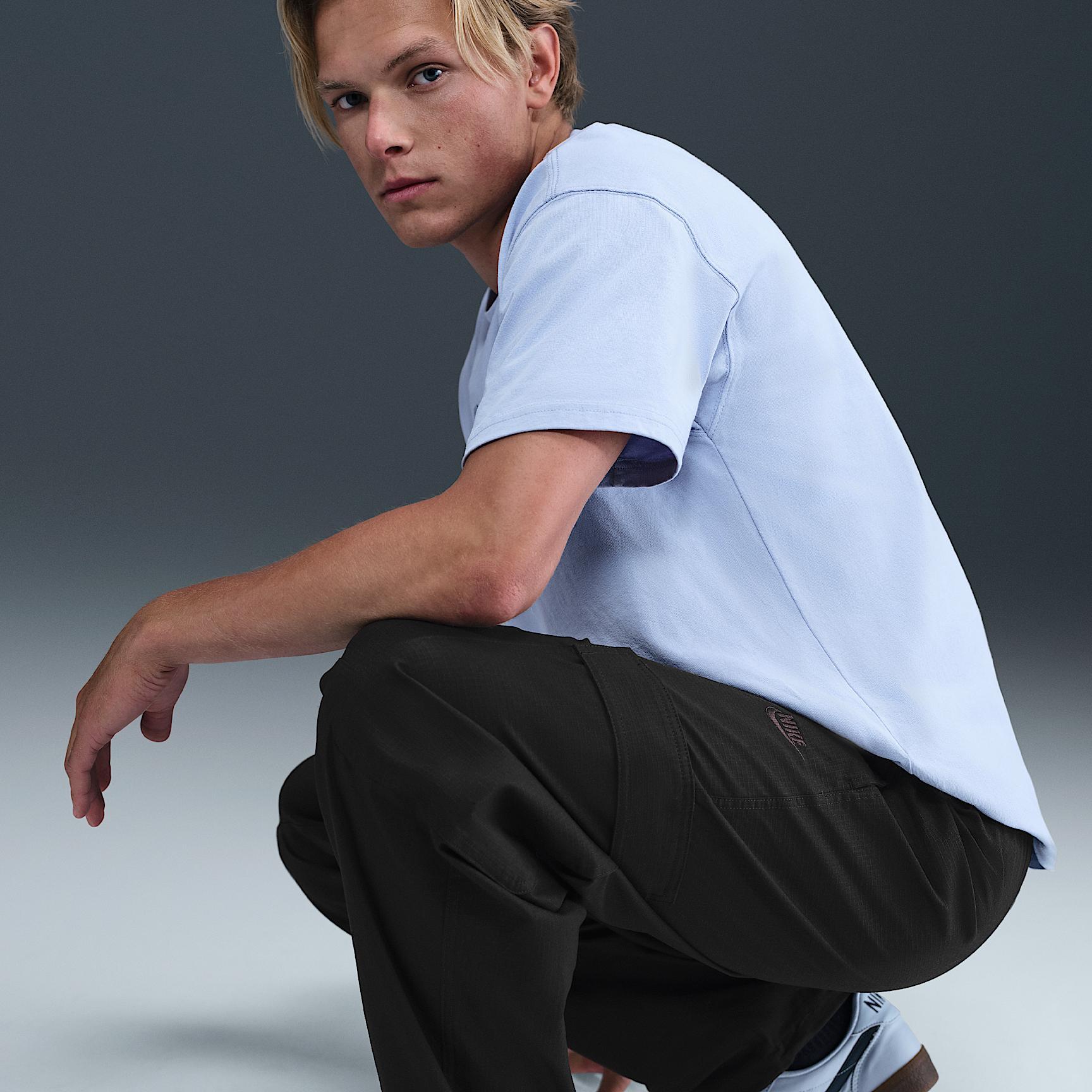 Nike Sportswear Club Men's Woven Cargo Pants Product Image