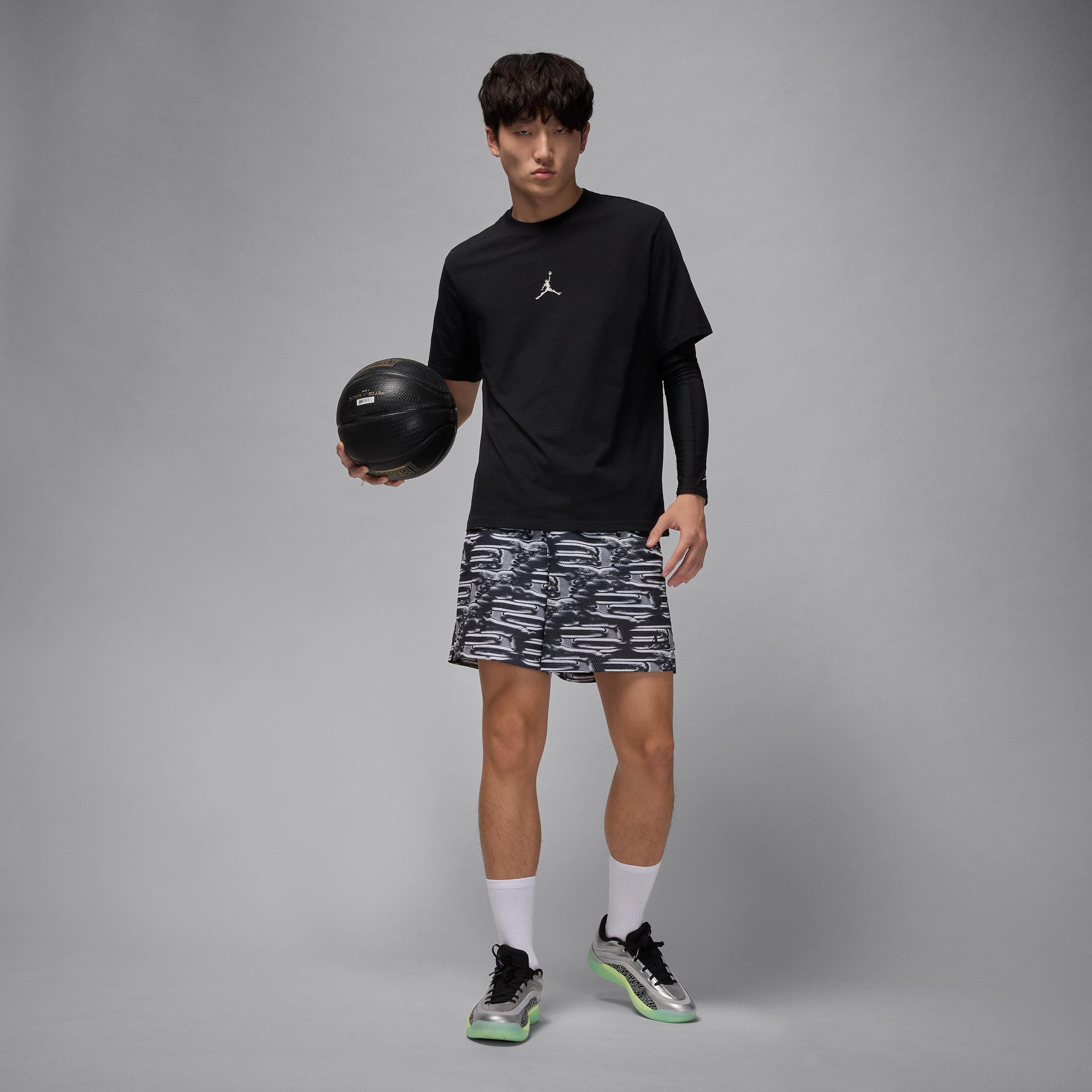 Jordan Sport Men's Dri-FIT T-Shirt Product Image