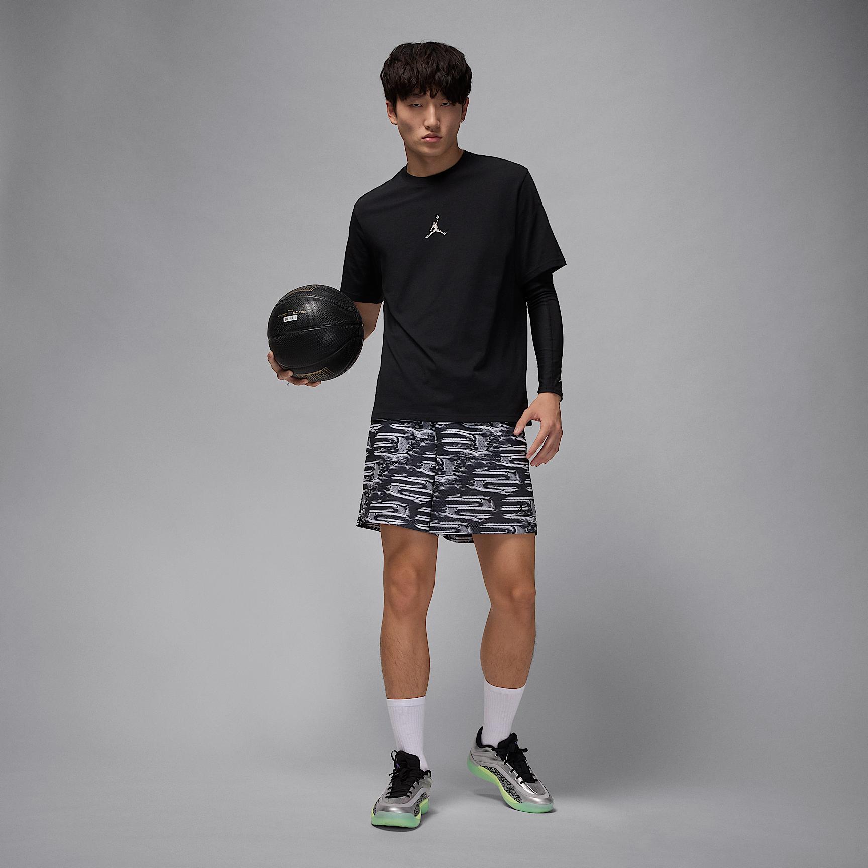 Jordan Sport Men's Dri-FIT T-Shirt Product Image