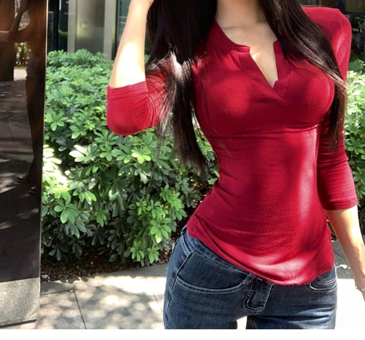 V-Neck Plain Pleated T-Shirt Product Image