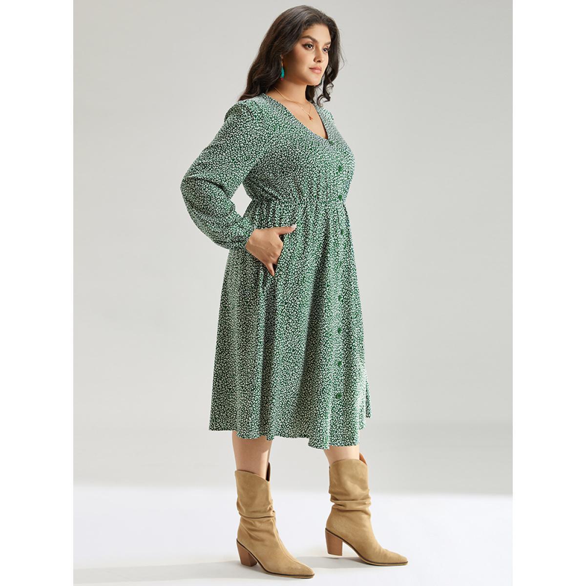 Plus Size Leopard Print Elastic Cuffs Button Detail Dress Green Women Elegant Elastic cuffs V-neck Long Sleeve Curvy Midi Dress BloomChic 28/5X Product Image