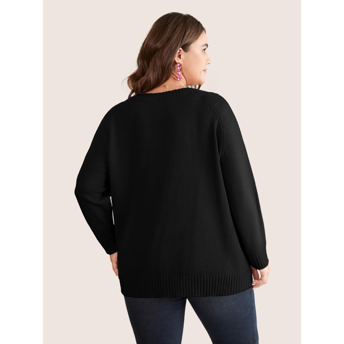 Plus Size Heart Cable Knit Two Tone Raglan Sleeve Pullover Black Women Casual Long Sleeve Round Neck Everyday Pullovers BloomChic 12/L Product Image