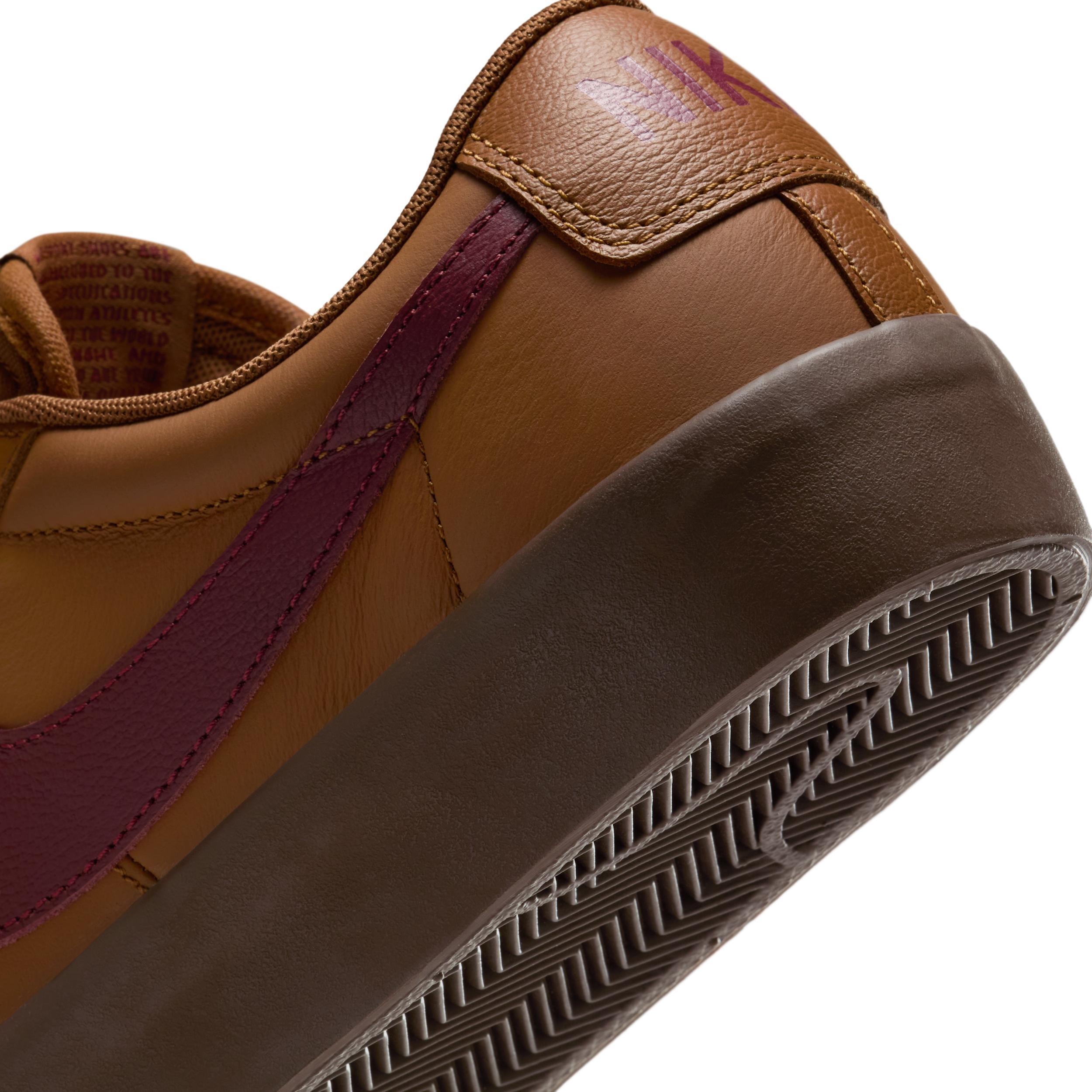 Men's Nike SB Blazer Low Pro GT Shoes Product Image