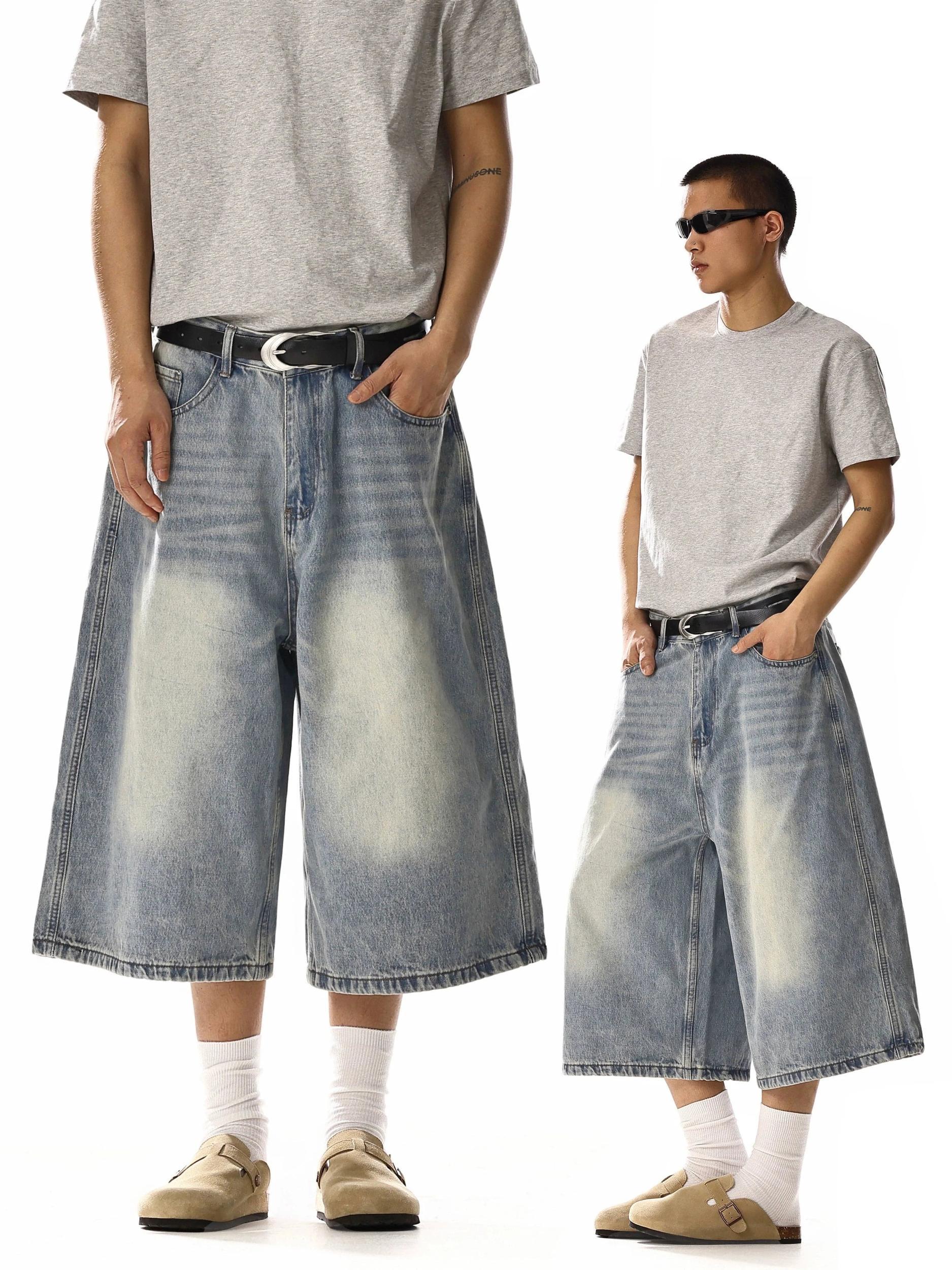 RT No. 18245 WHISKER WASH DENIM SHORTS Product Image