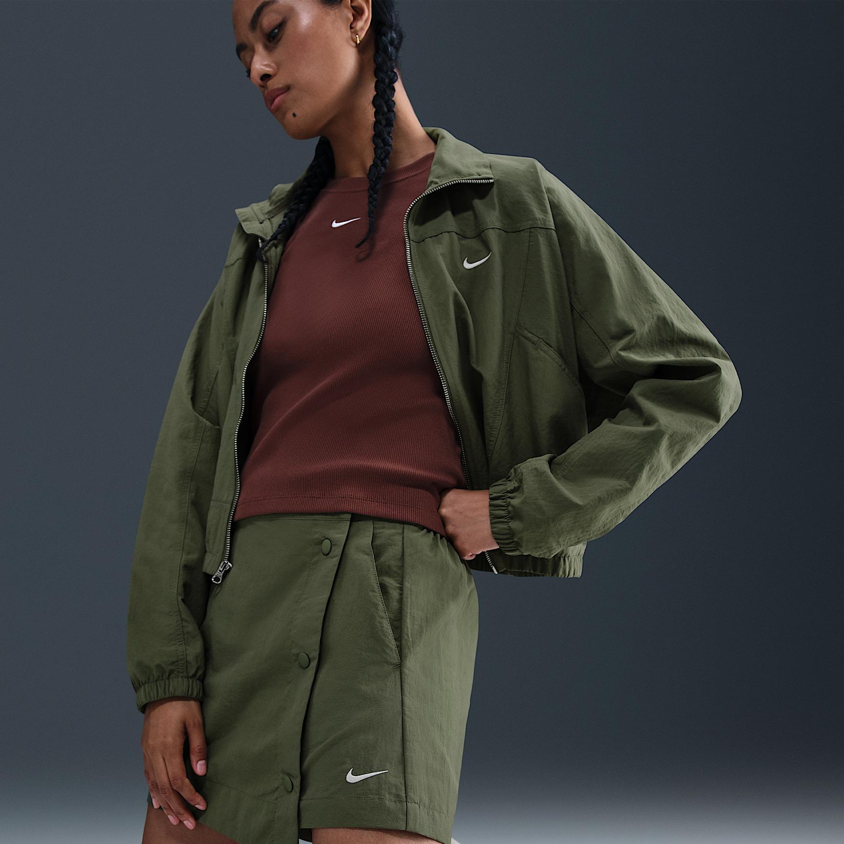 Women's Nike Sportswear Essential Woven Skort Product Image