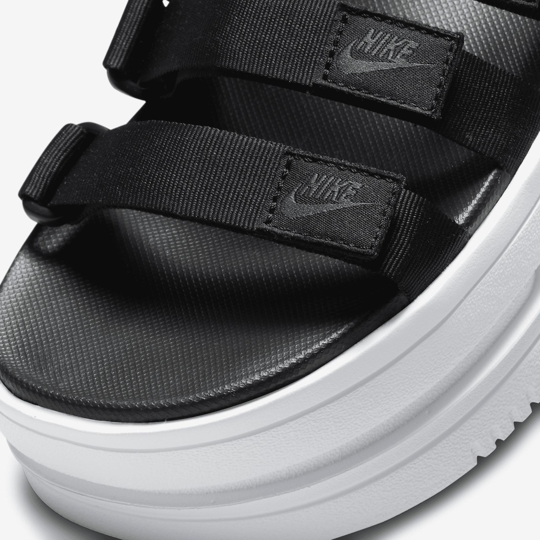 Nike Women's Icon Classic Sandals Product Image
