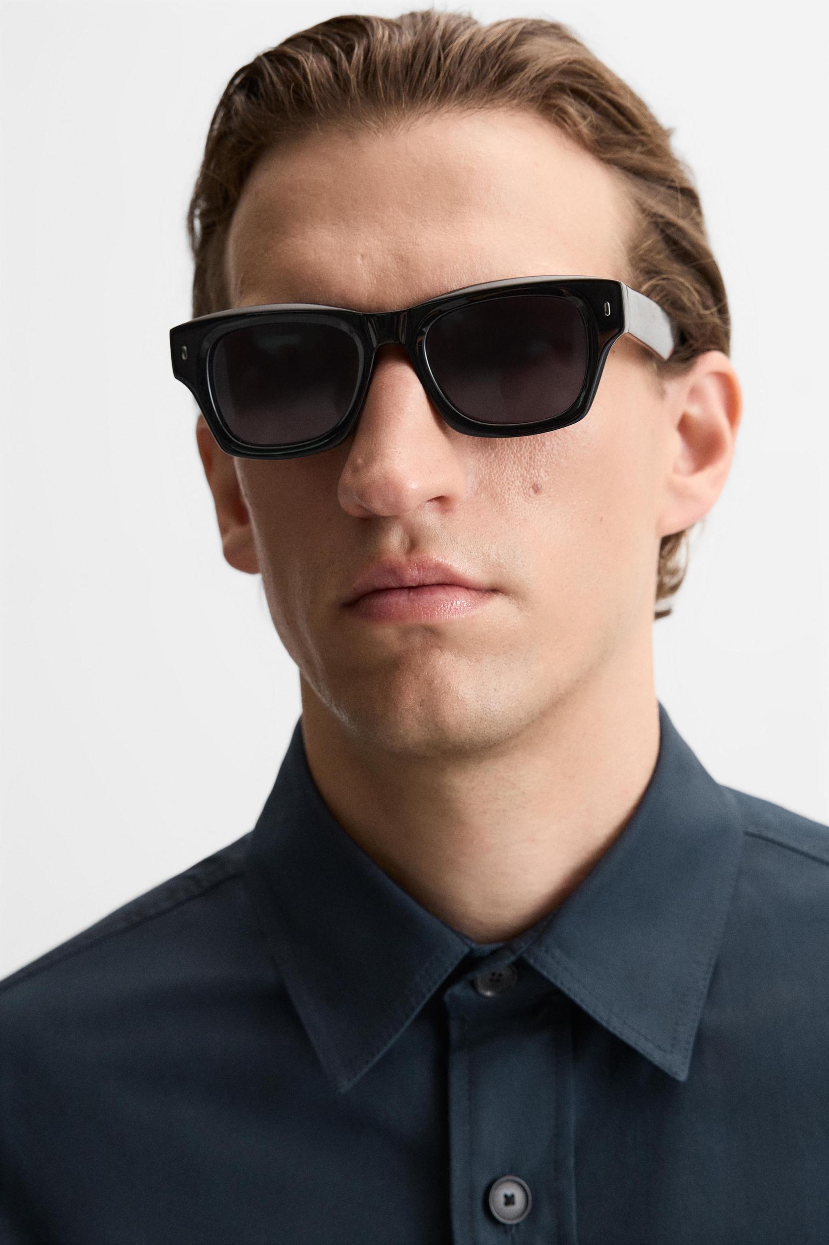 POCKET OVERSHIRT Product Image