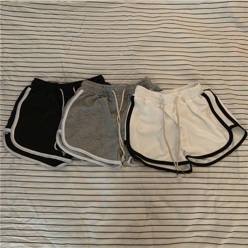 Contrast Trim Shorts Product Image