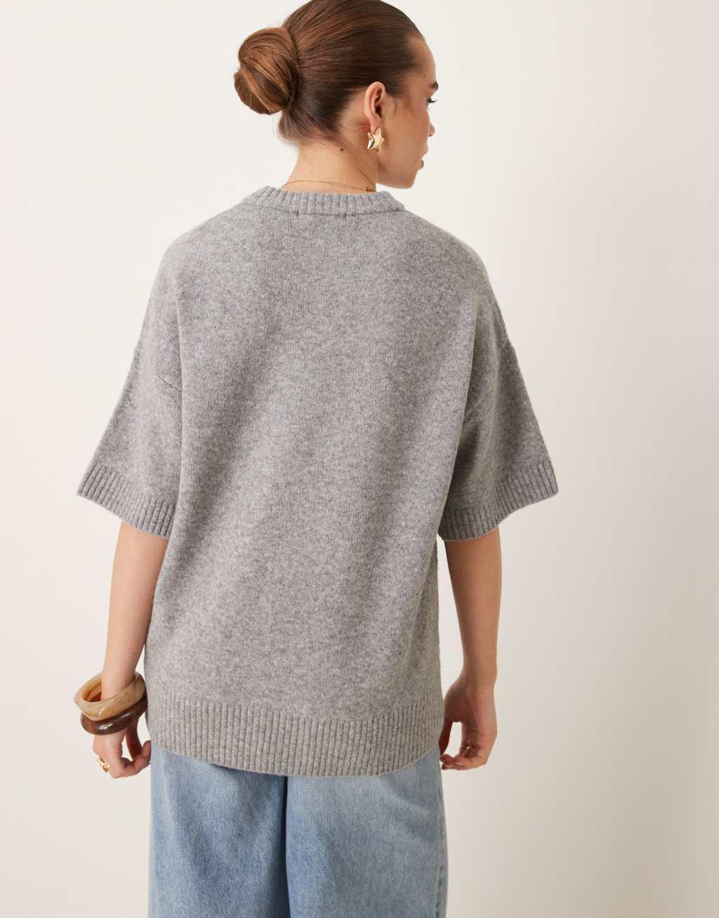 Gina Tricot short sleeve knitted oversized sweater in gray melange Product Image