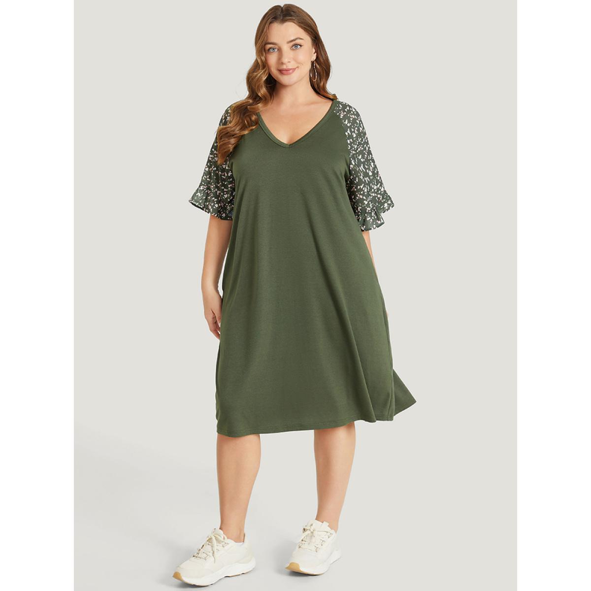 Plus Size Ditsy Floral Ruffle Trim Raglan Sleeve Pocket Dress ArmyGreen Women Casual Contrast V-neck Half Sleeve Curvy Knee Dress BloomChic 22-24/3X Product Image