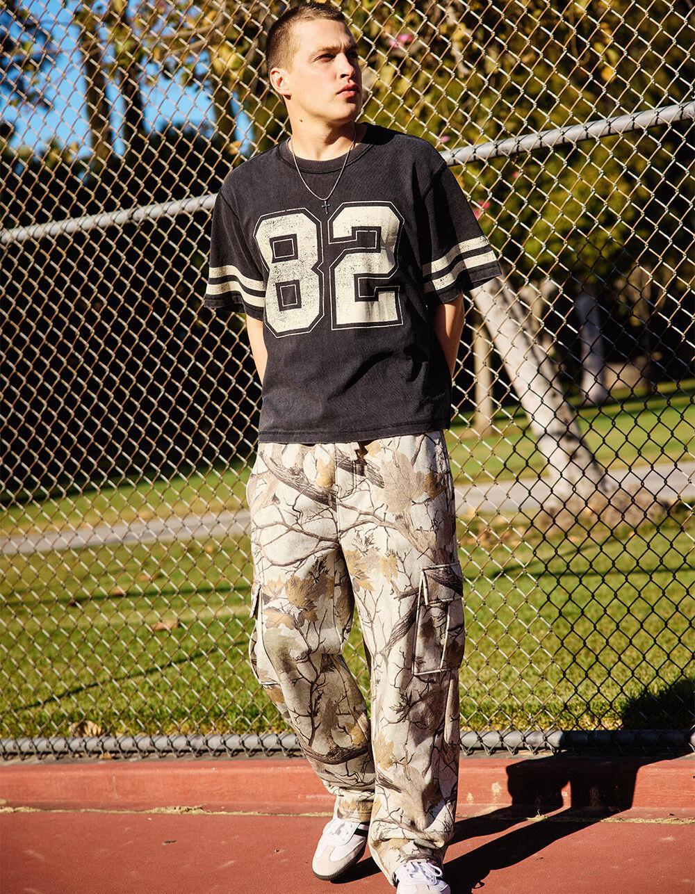 RSQ Mens Baggy Cargo Sweatpants - CAMO BLACK Product Image