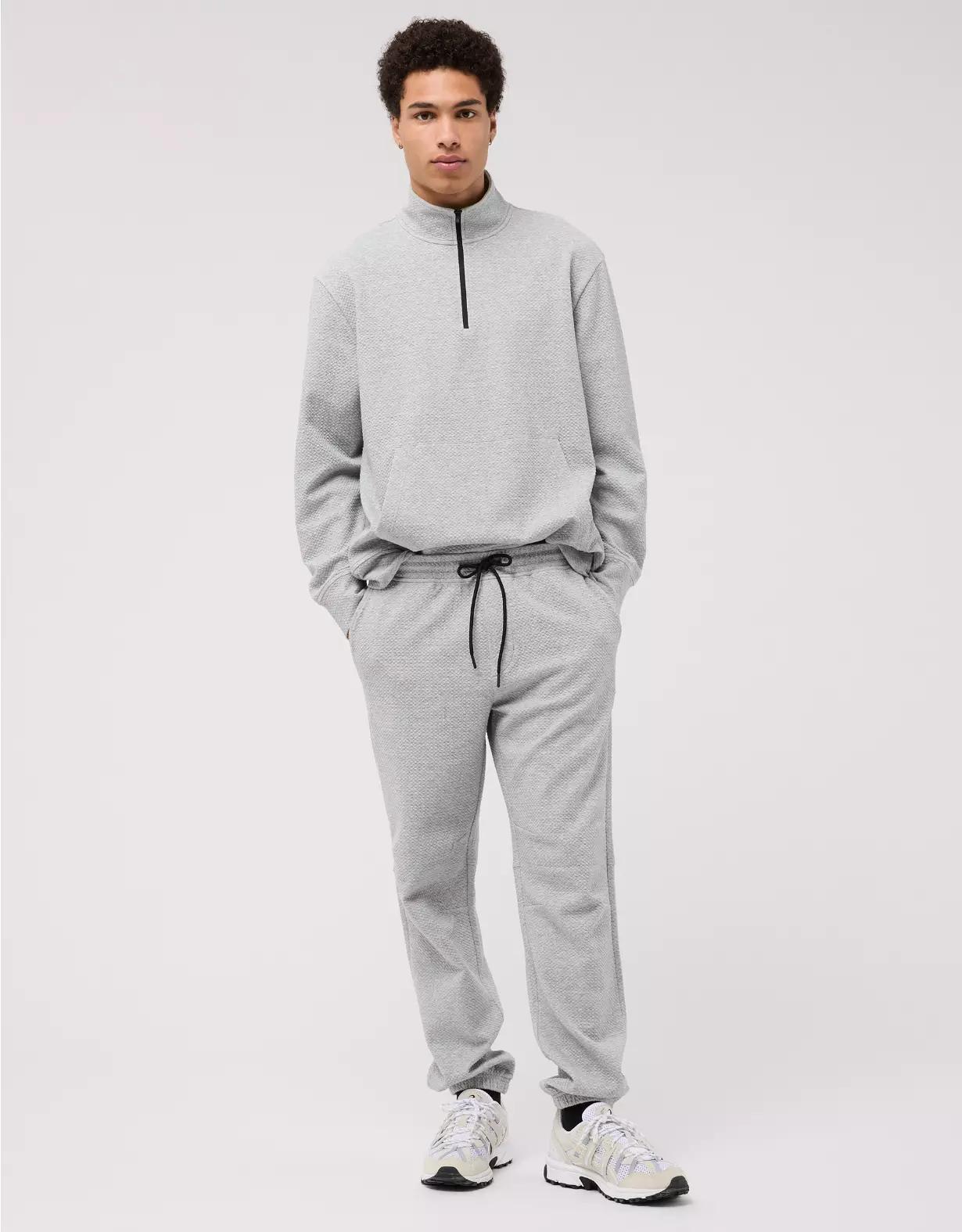 AE 24/7 Textured Fleece Jogger Product Image