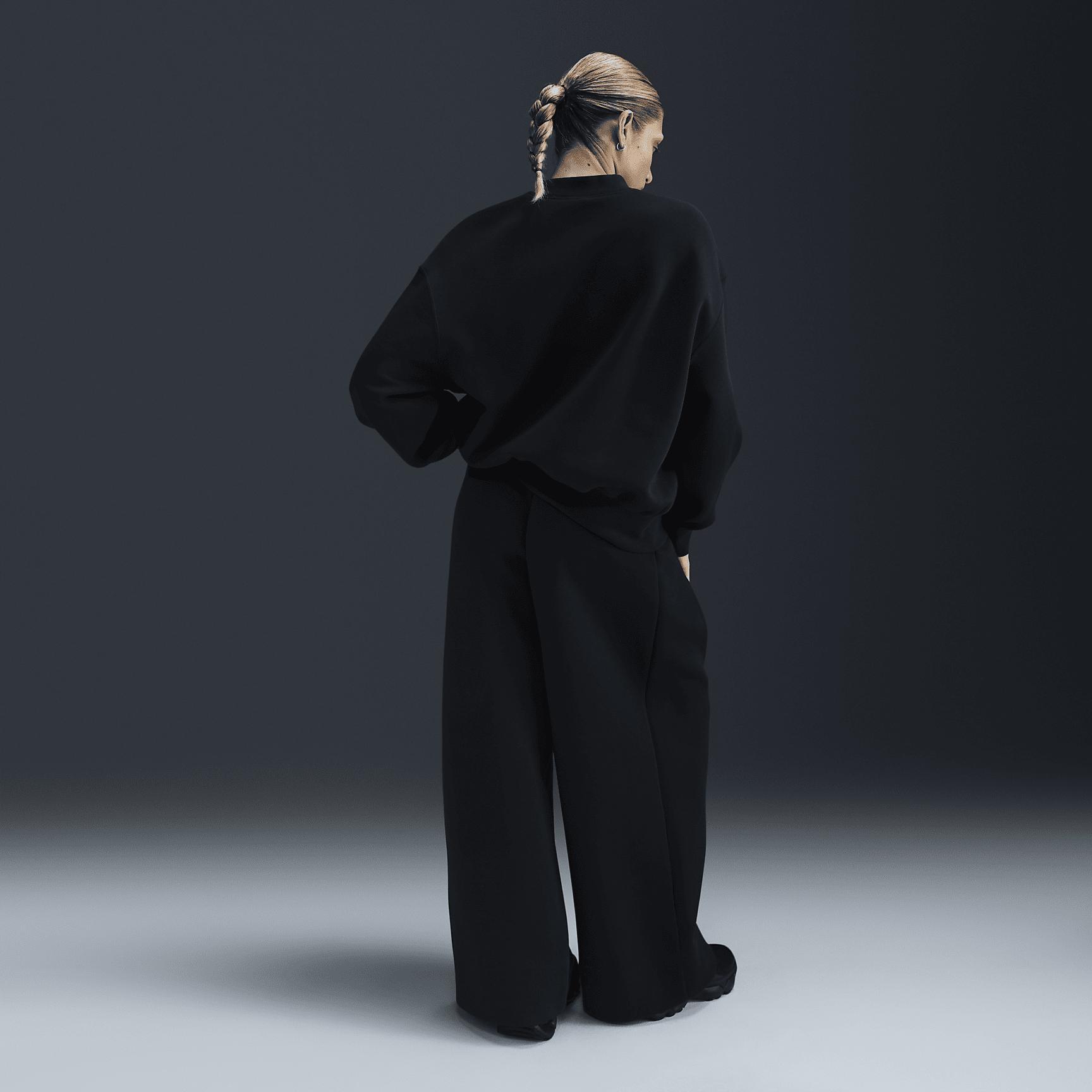 Nike Womens Sportswear Tech Fleece Oversized Crewneck Sweatshirt in Black Product Image
