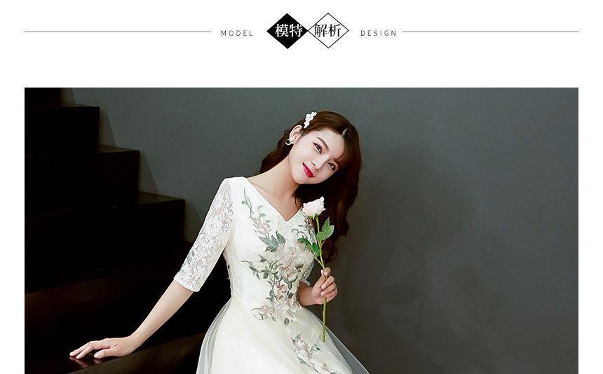 Short-Sleeve V-Neck Floral Embroidered A-Line Evening Gown Product Image