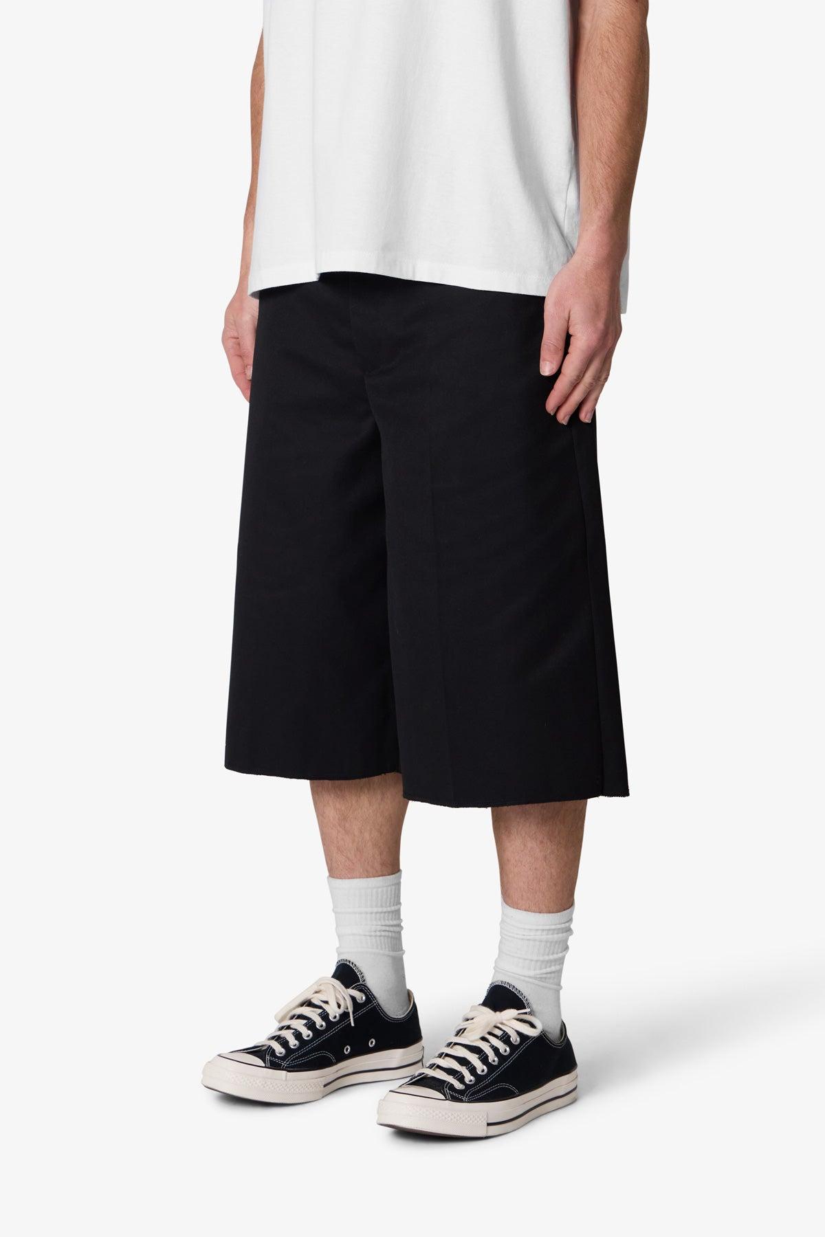 Baggy Pleated Shorts - Black Product Image