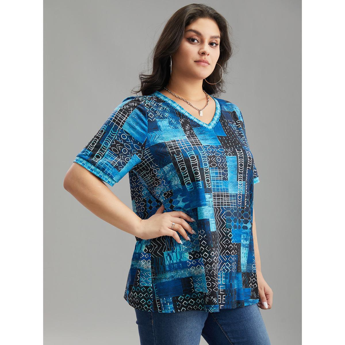 Plus Size Geometric Print V Neck T-shirt Multicolor Women Casual Printed Geometric V-neck Dailywear T-shirts BloomChic 10/M Product Image