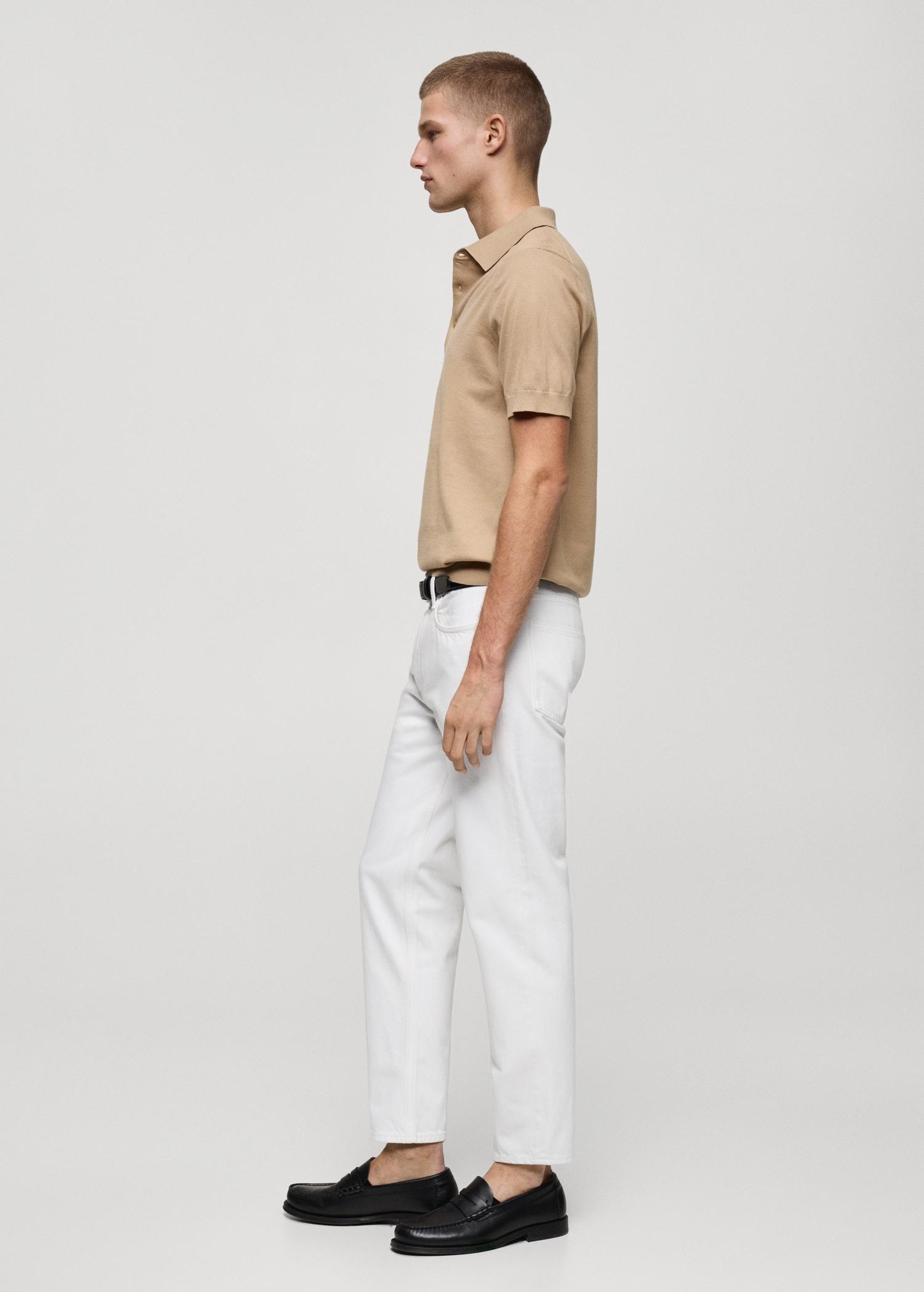 Cropped carrot-fit jeans - Men | MANGO USA Product Image