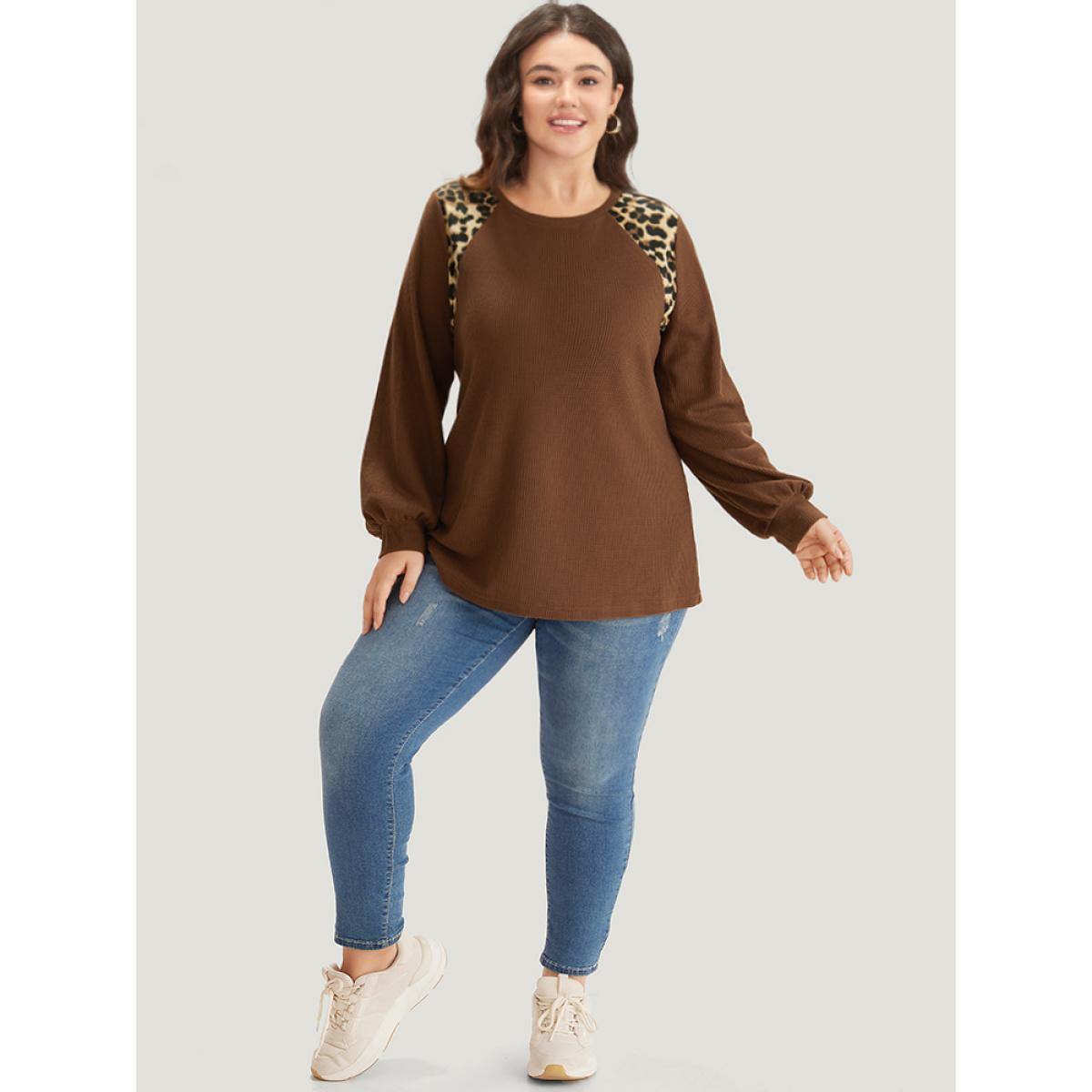 Plus Size Leopard Patchwork Waffle Knit Elastic Cuffs T-shirt DarkBrown Women Casual Elastic cuffs Leopard Round Neck Dailywear T-shirts BloomChic 26/4X Product Image