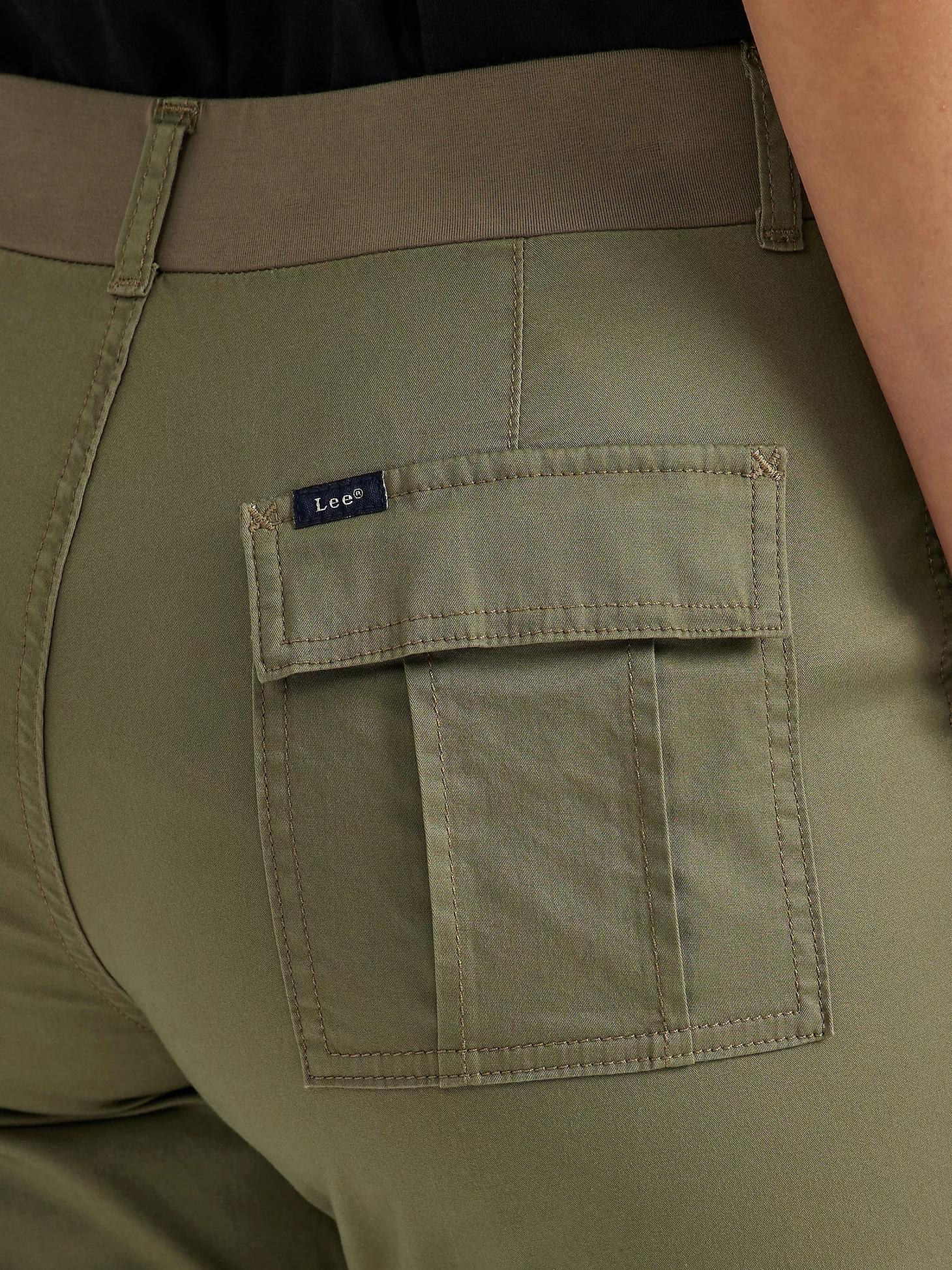 Women's Ultra Lux Comfort with Flex-to-Go Relaxed Fit Cargo Capri | Women's Capris & Crops | Lee® Product Image