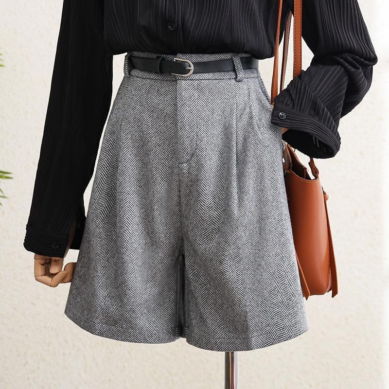 High Waist Dress Shorts Product Image