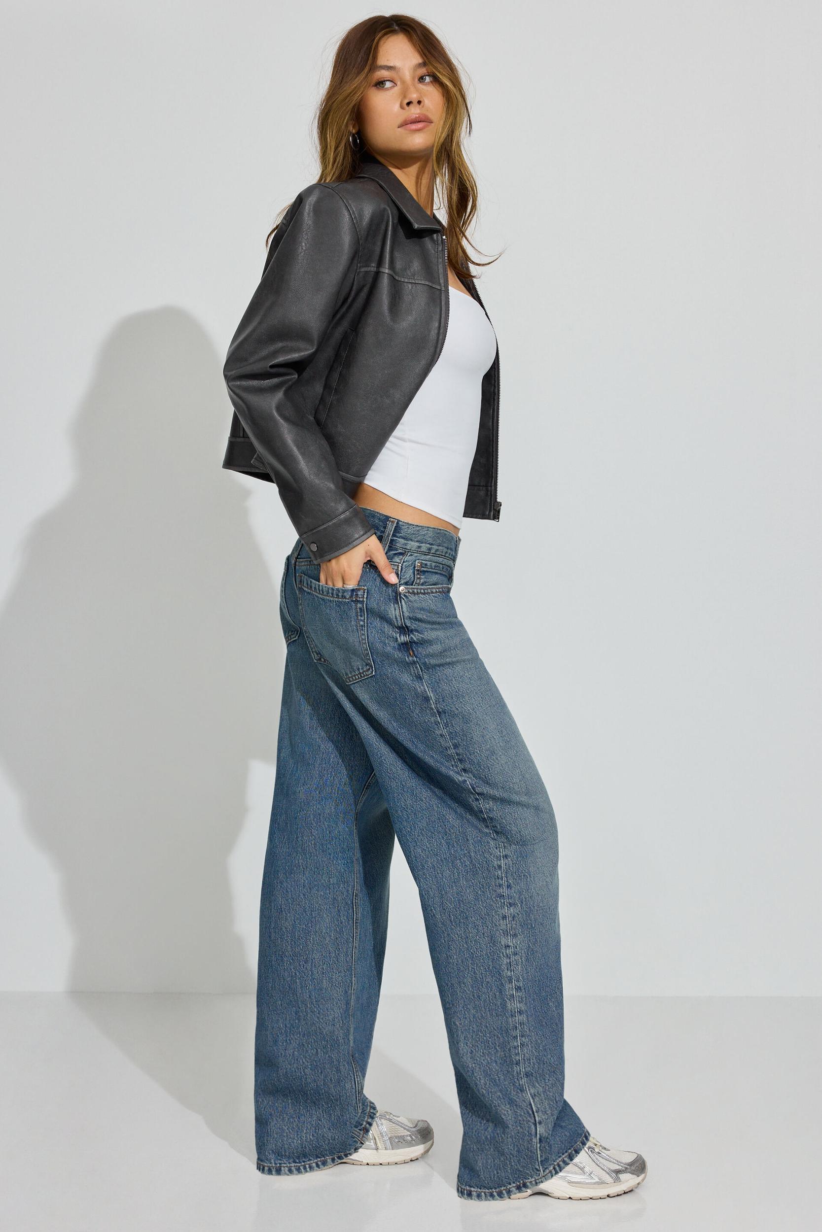 Low Rise Baggy Jeans Product Image